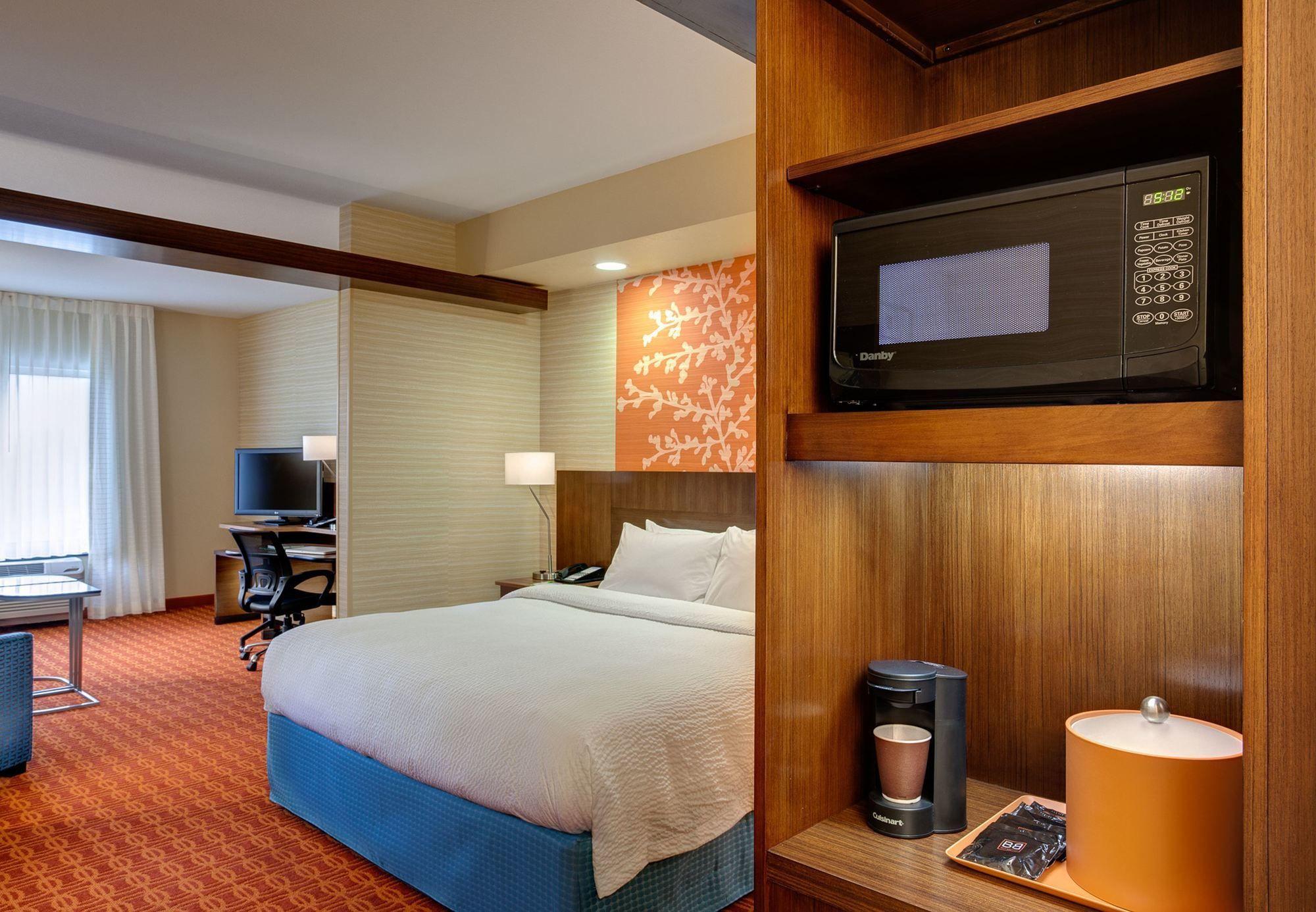 Fairfield Inn & Suites By Marriott Edmonton North Экстерьер фото