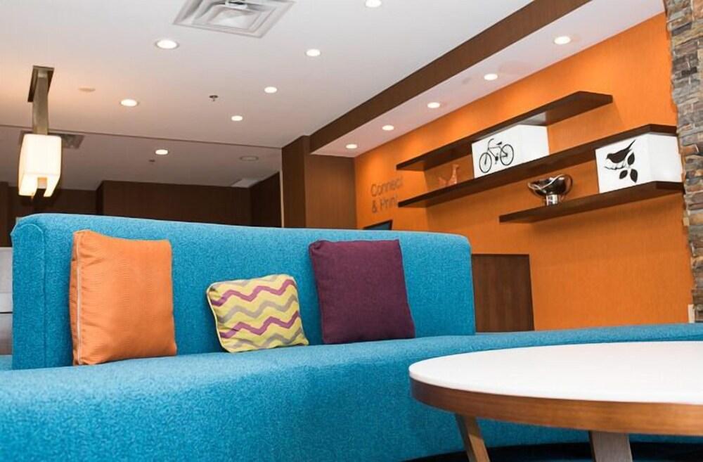 Fairfield Inn & Suites By Marriott Edmonton North Экстерьер фото
